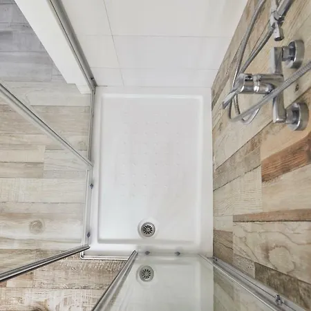 Apartamento Montornes 1 *
